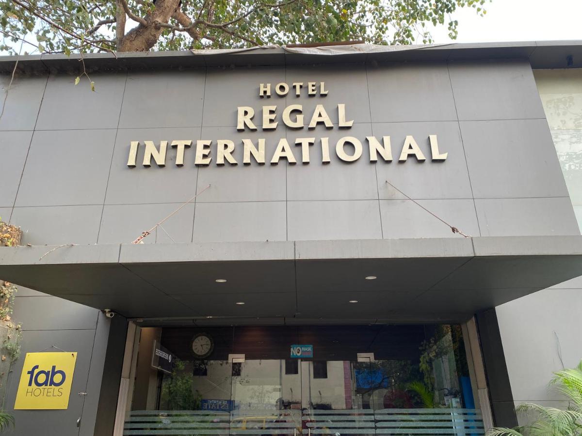 Hotel Regal International - Near Mumbai International Airport Andheri East Exterior photo